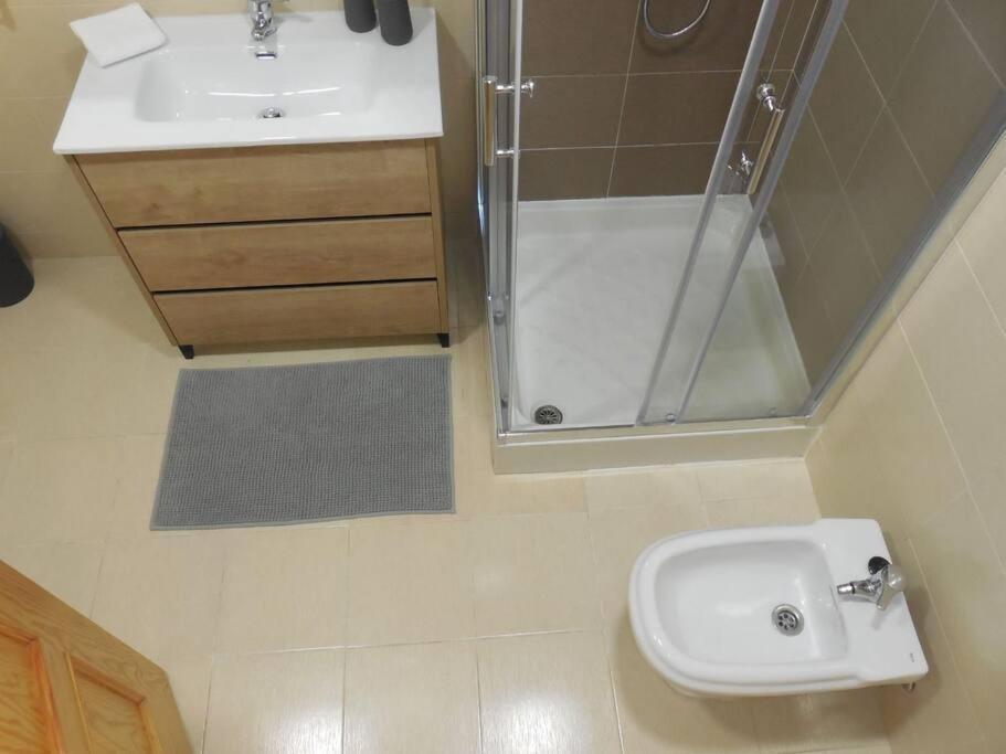 Precioso Piso De 2 Habitaciones Armilla Exterior photo